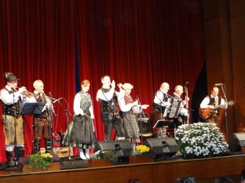 Hišni ansambel AVSENIK